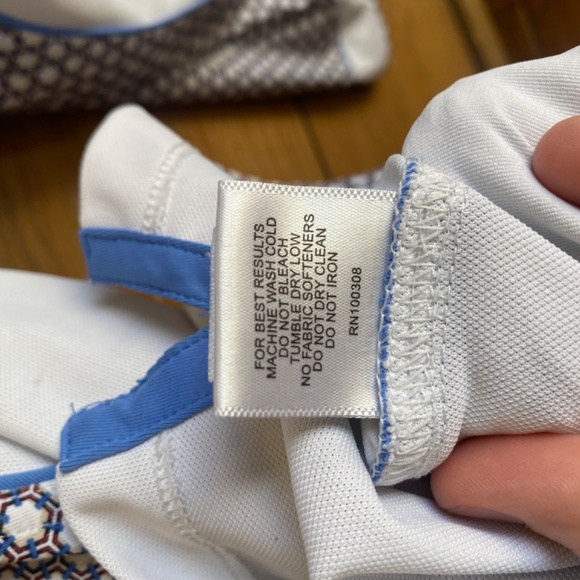 Peter Millar Women's Lightweight Sun Shirt Size Small - Picture 4 of 5